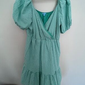 Draper James green gingham baloon sleeve above knee dress